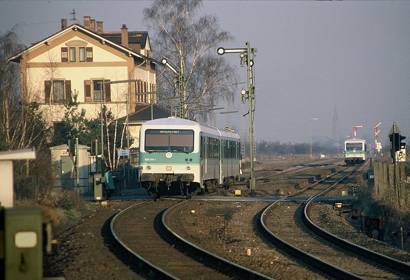 628 259 und 628 274 in Weienheim, Mrz 1989